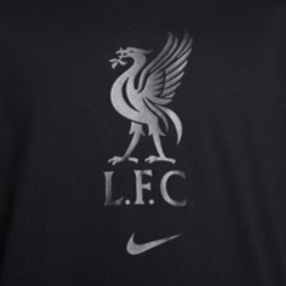 Nike Liverpool FC Men's Soccer T-Shirt - Picture 3 of 5